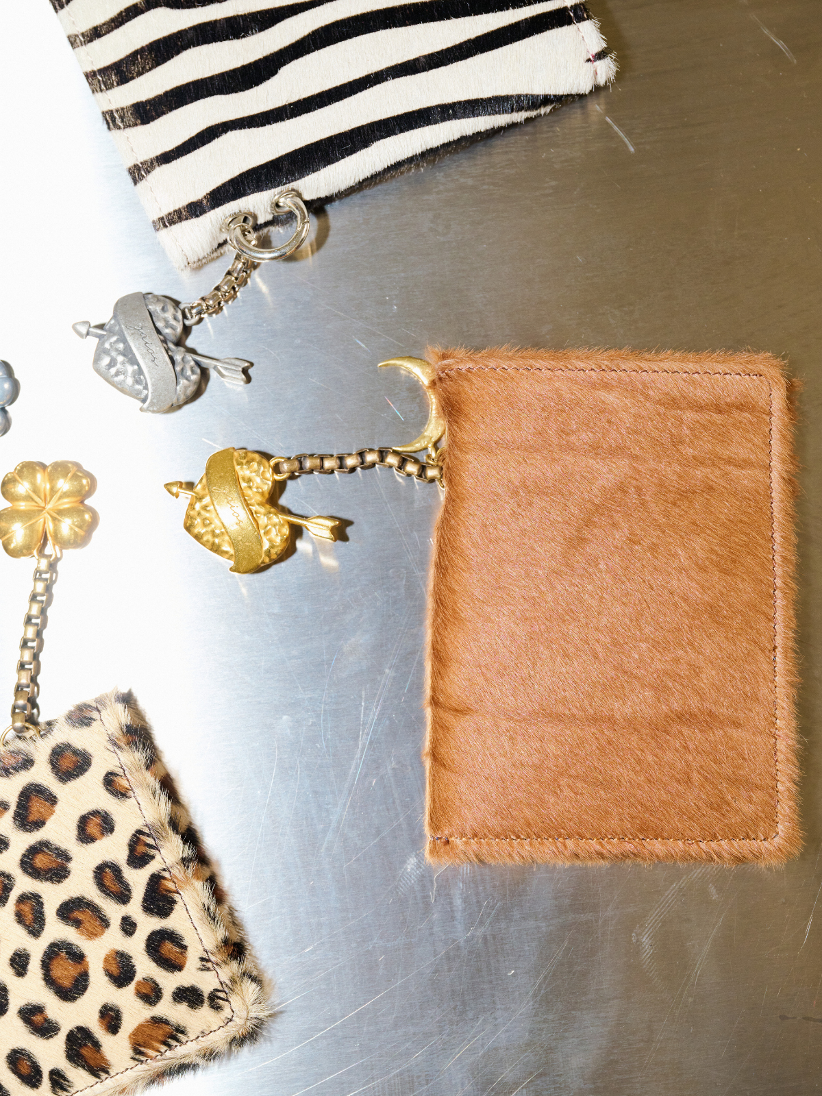 KARMEN PASAPORT KILIFI