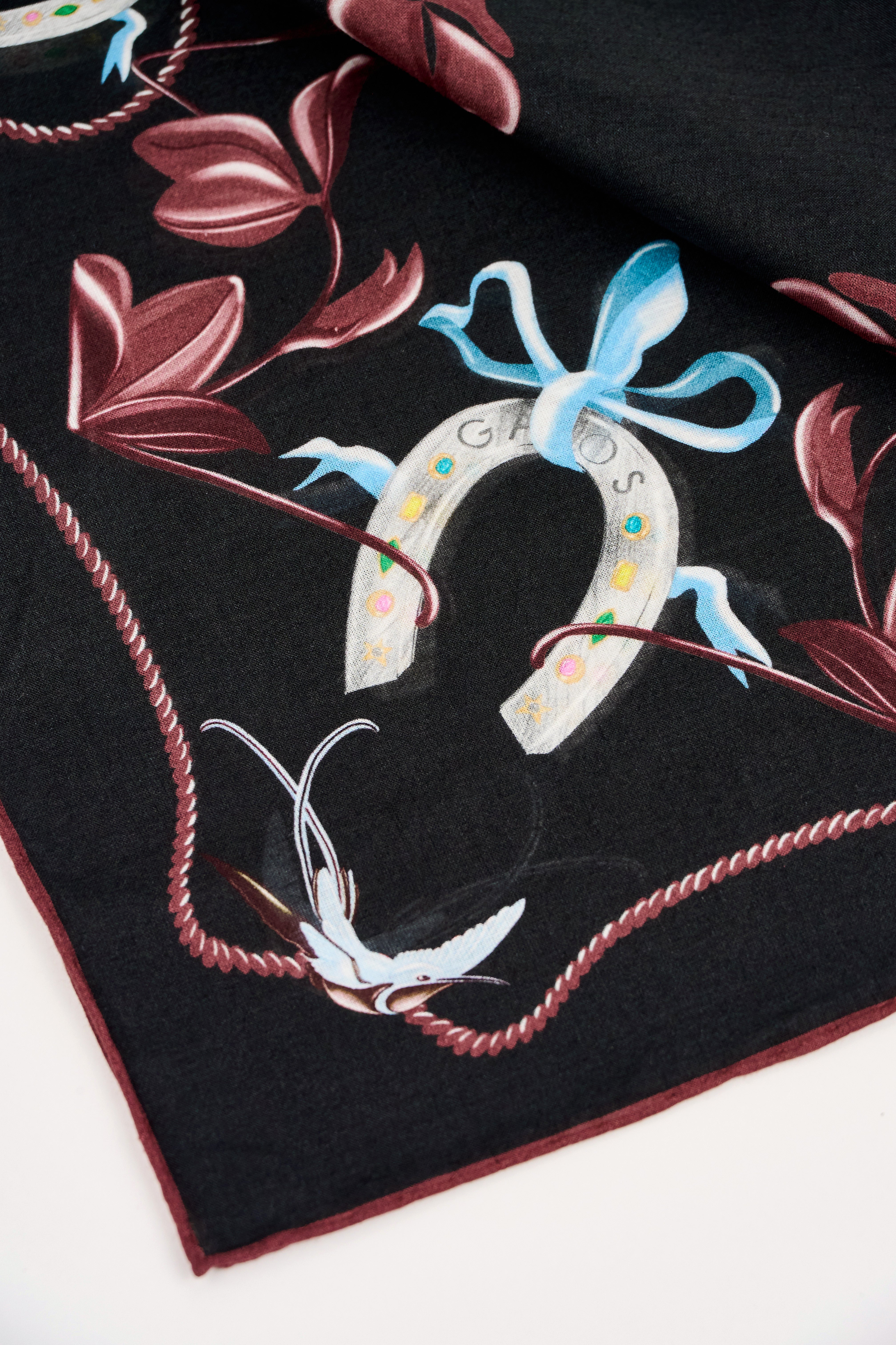 ANNIE BANDANA