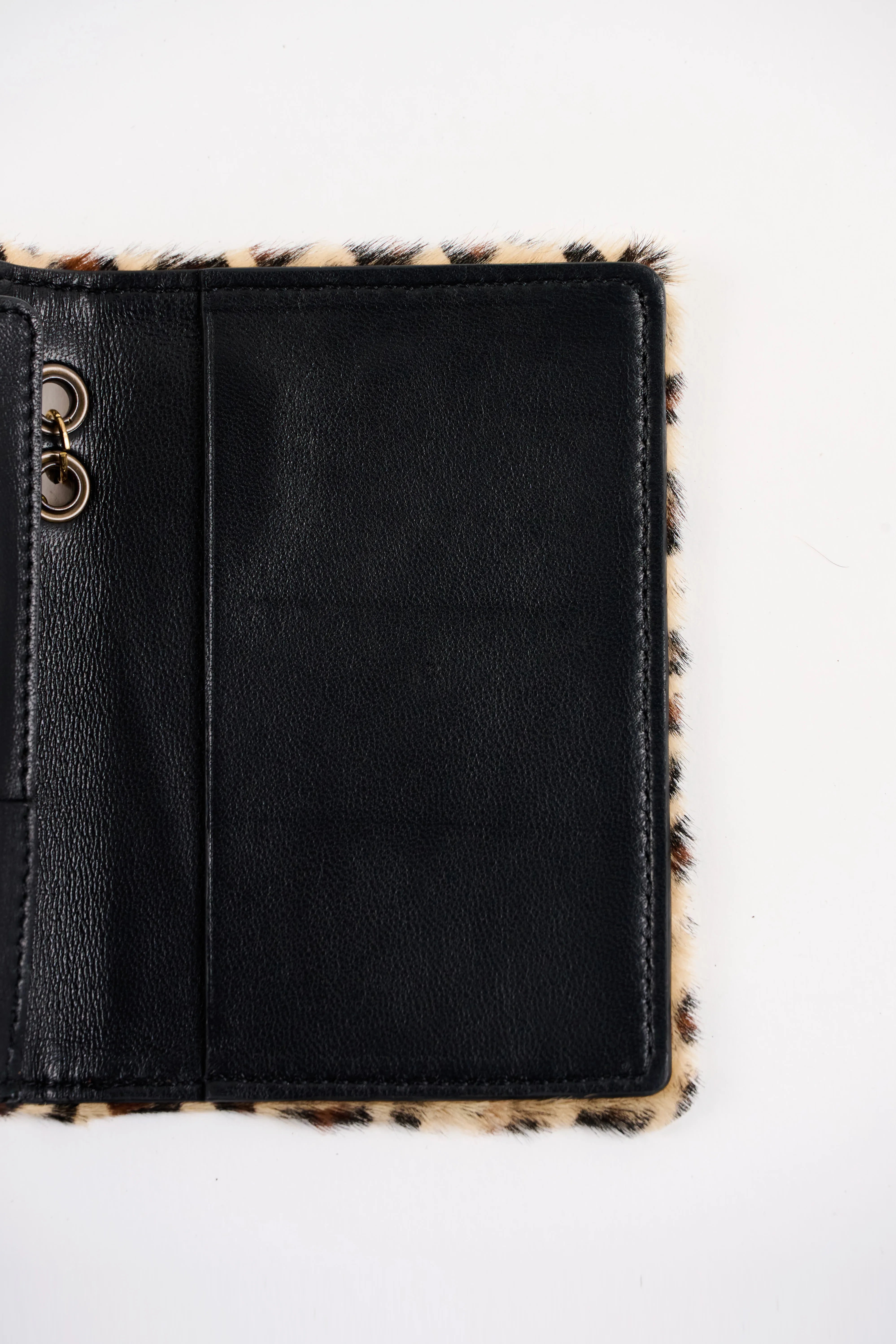 KARMEN PASAPORT KILIFI