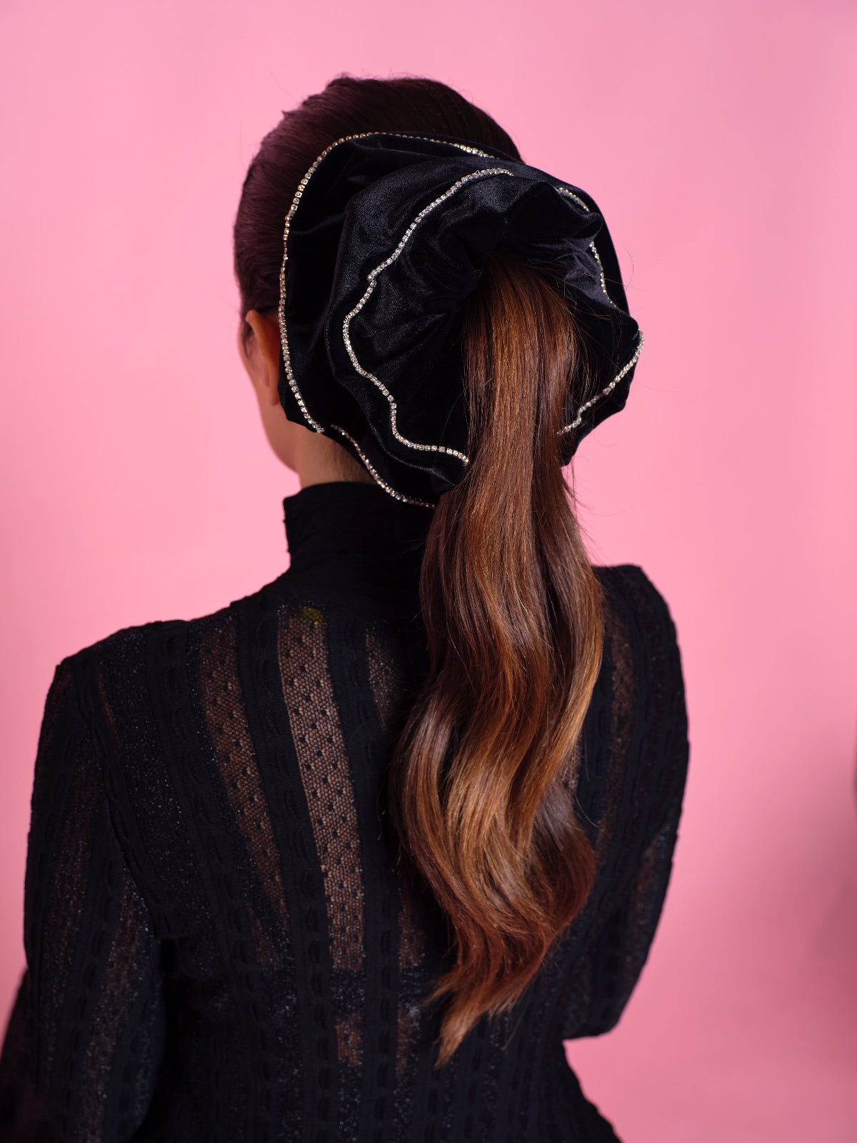 VELVET DOUBLE SCRUNCHIE