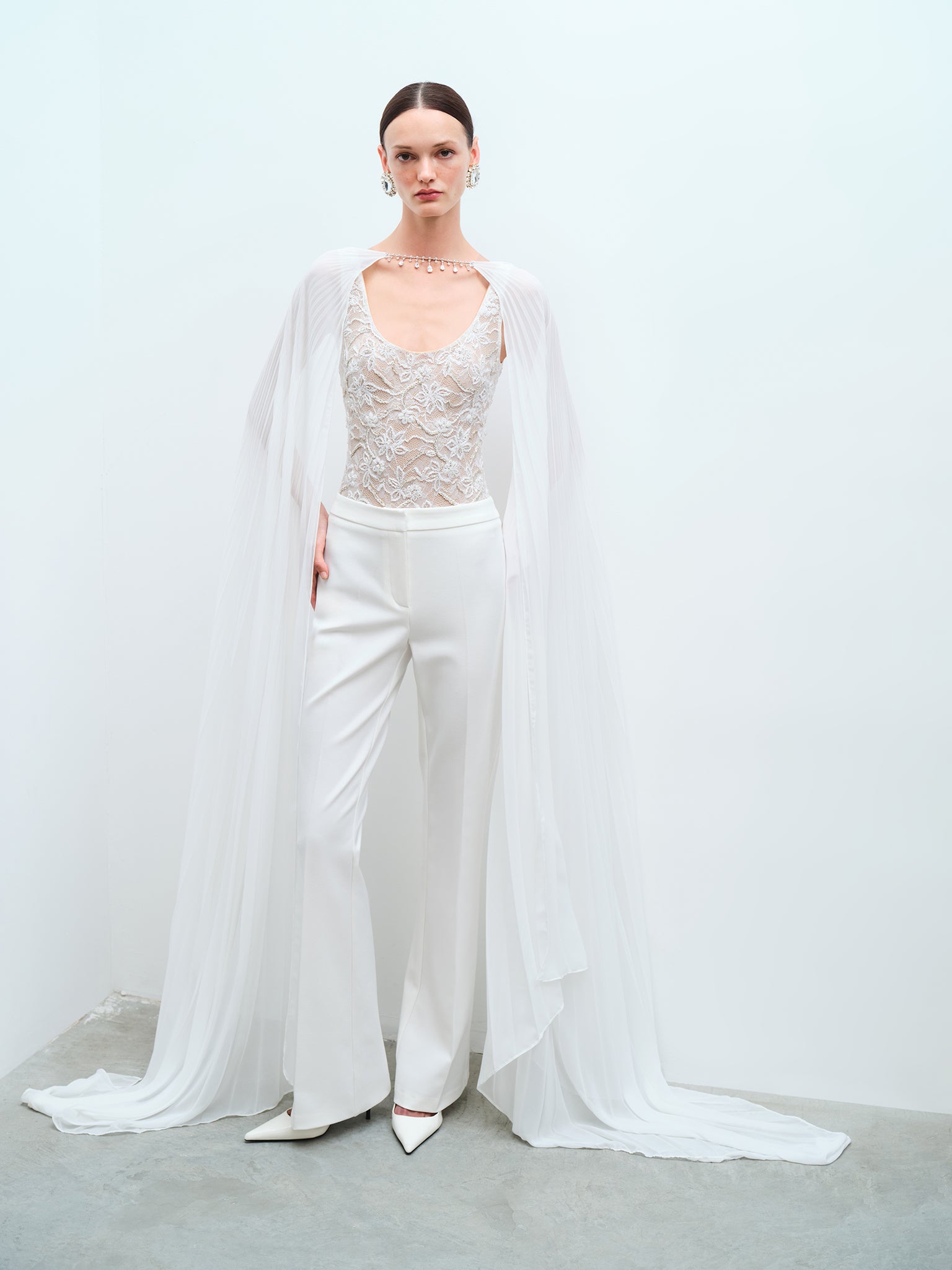 LIA - CHOKER DETAYLI ŞİFON PELERİN