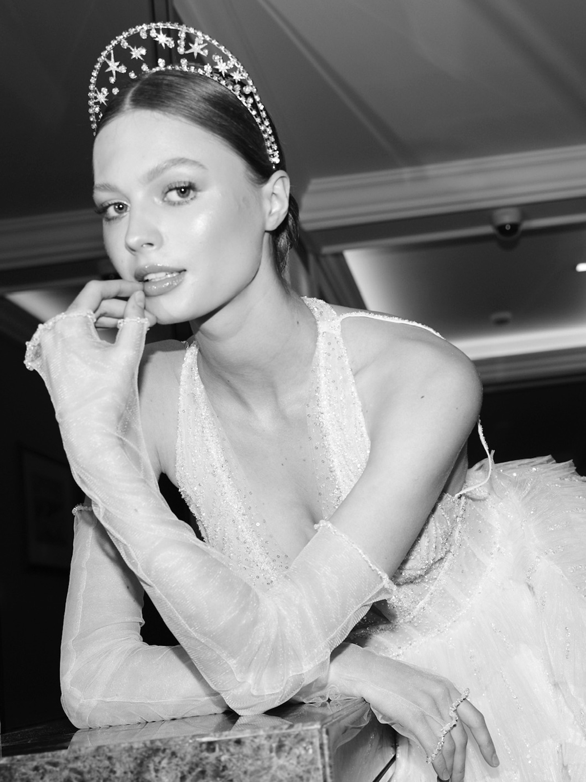 White gloves for sale 2025