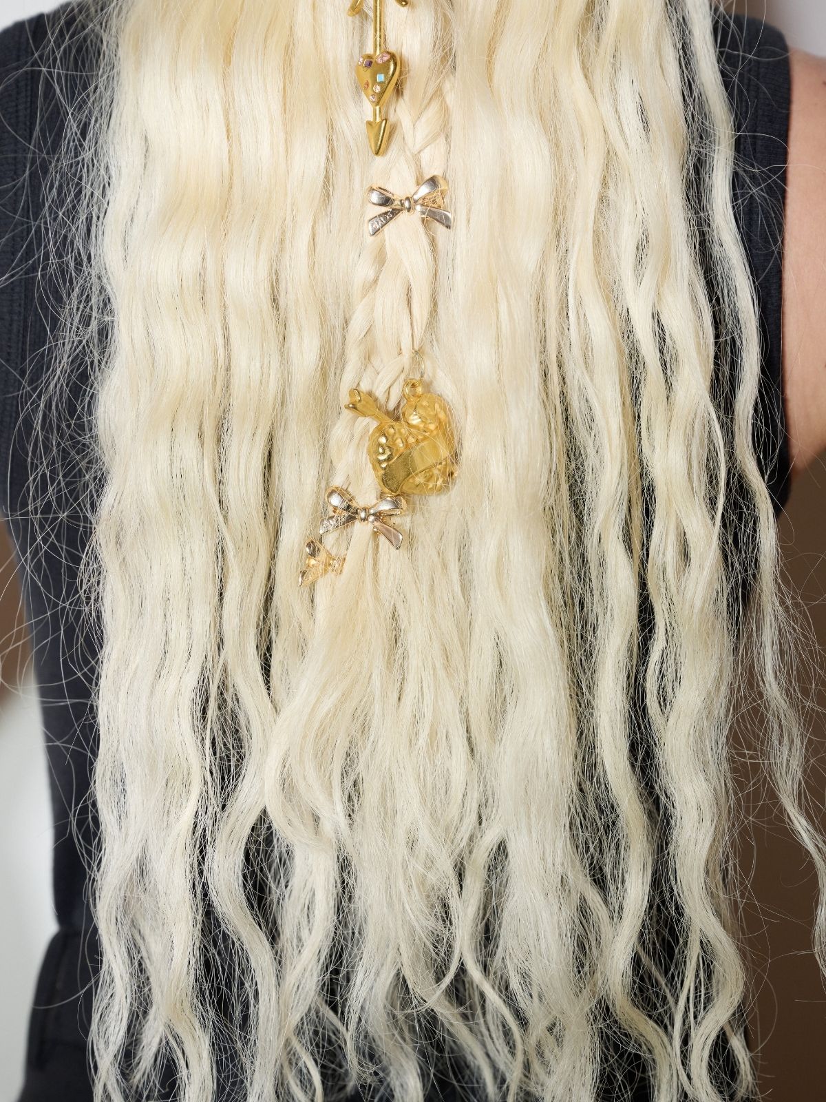 LUCKY CHARM SAC YUZUKLERI