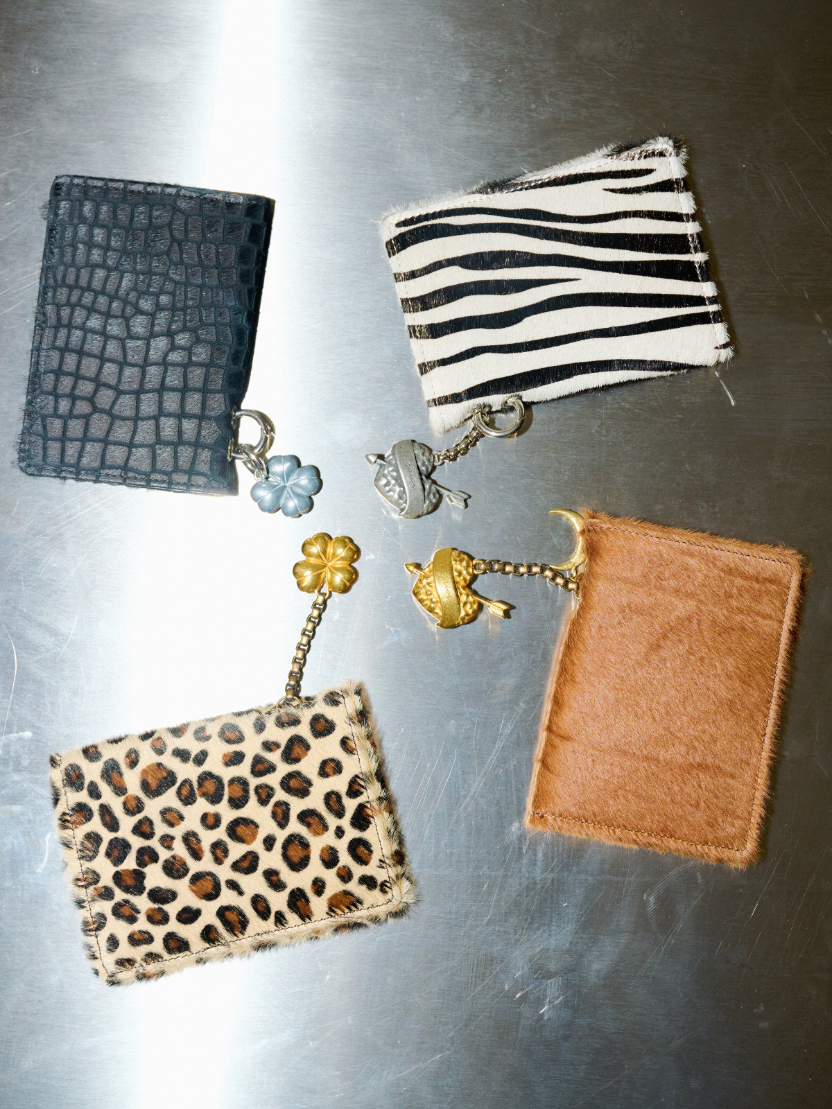 KARMEN PASAPORT KILIFI