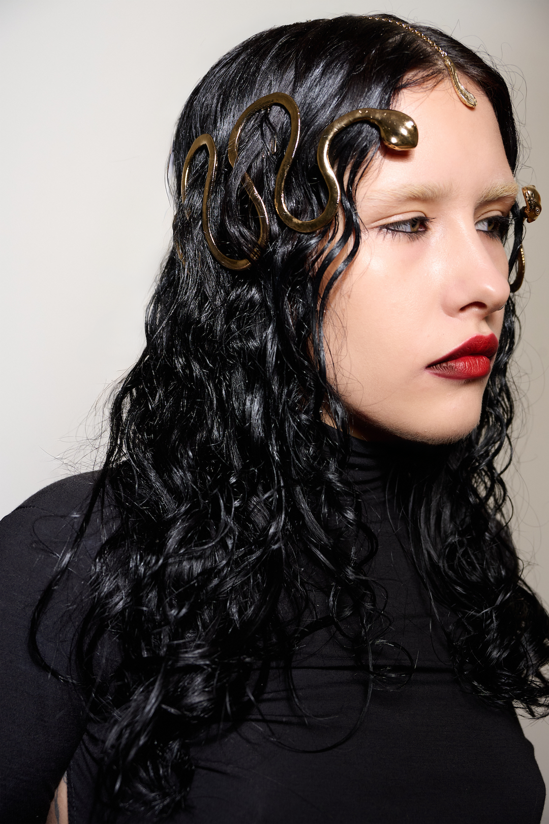 SNAKE HAIR COMB