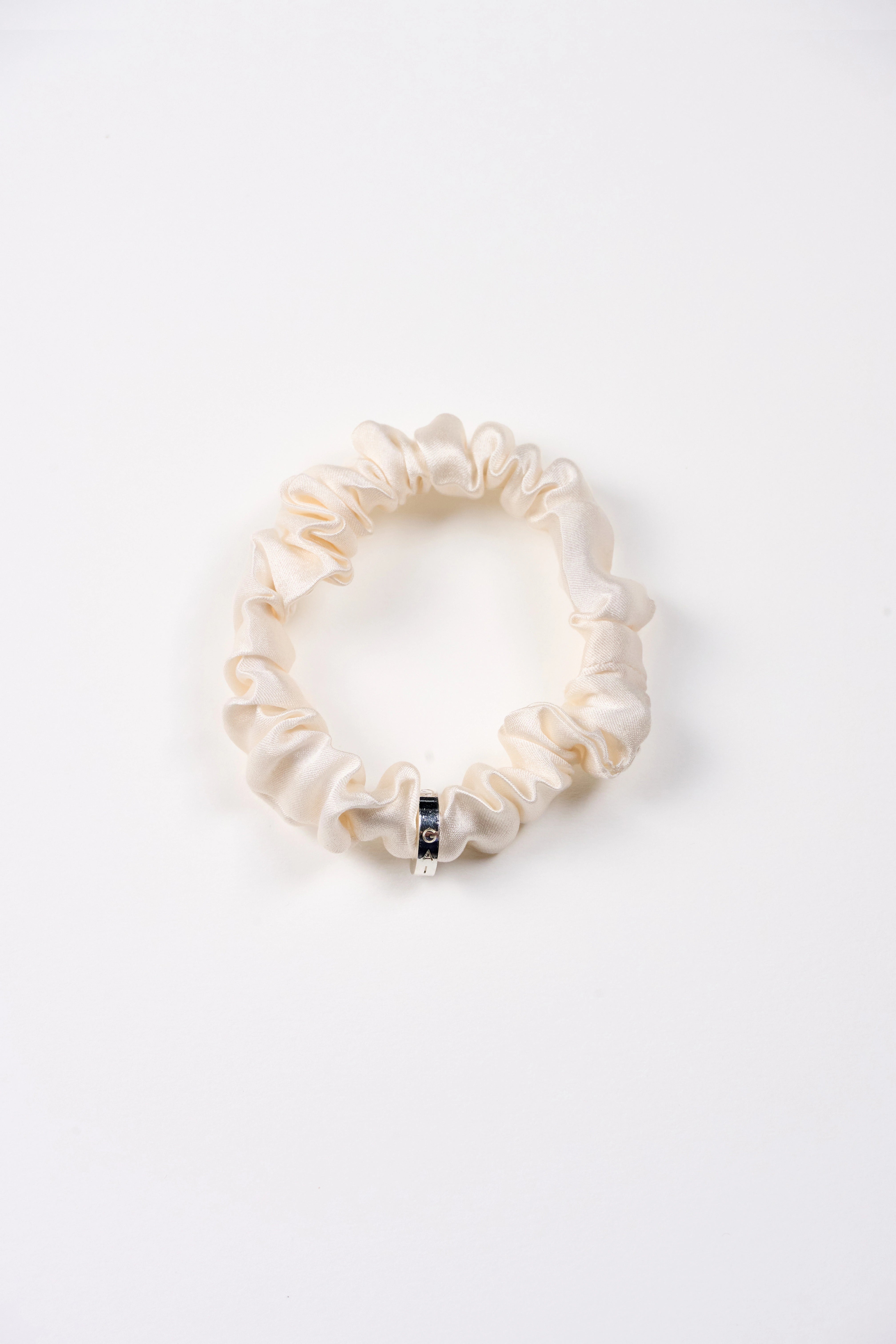 IPEK CHLOE BEYAZ LASTIK TOKA