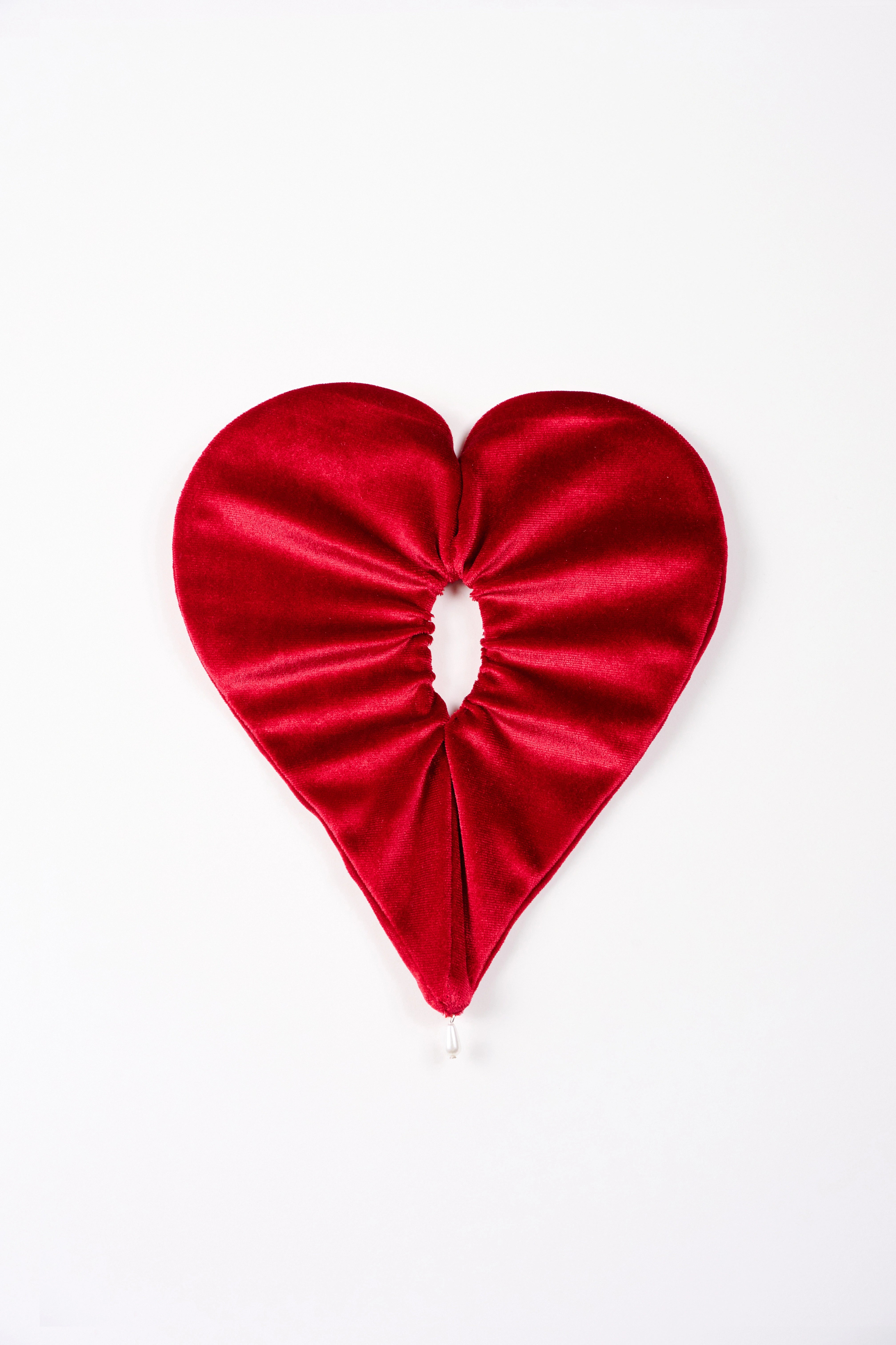 KADIFE KIRMIZI LOVE SCRUNCHIE